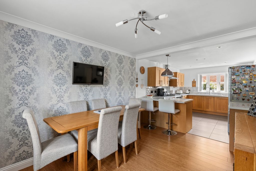 Property photo 2 of 25 Kitchen Dining Room