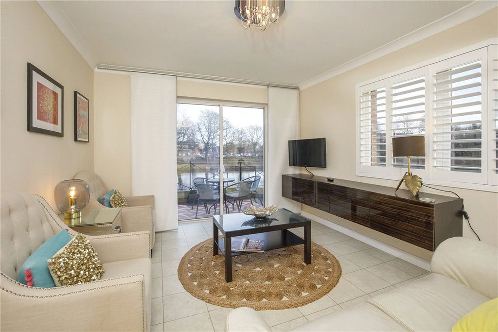 Property photo 2 of 11 Picture No. 03