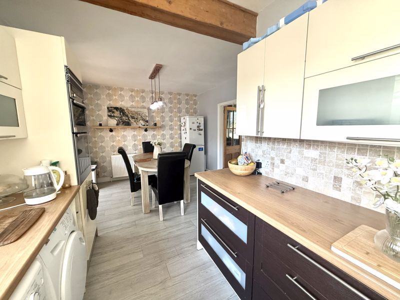 Property photo 3 of 23 Photo 11