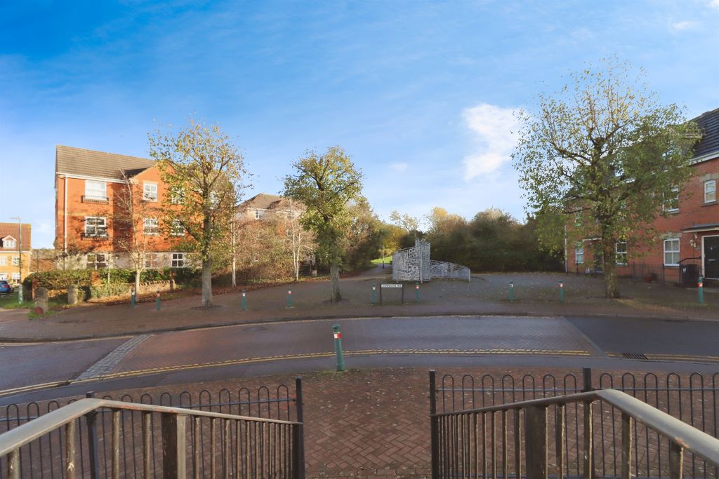 Property photo 2 of 26