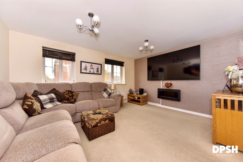 Property photo 2 of 24