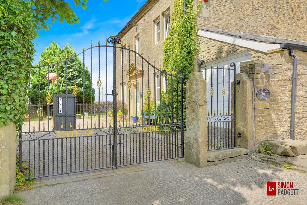 Property photo 3 of 38