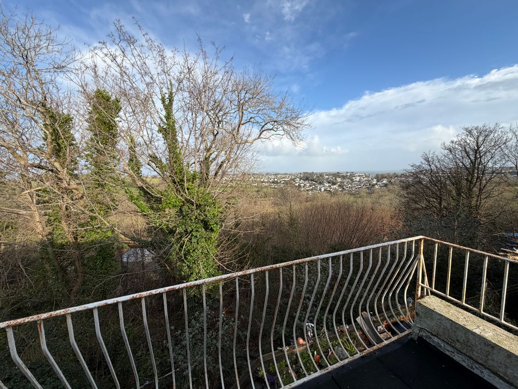 Property photo 2 of 8 Img_1221