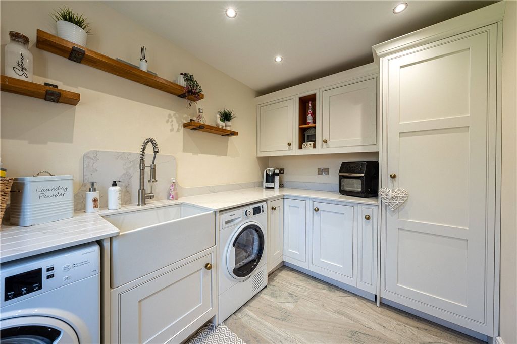 Additional image 13 of 4 bed detached house for saleCarnoustie, Tamworth, Staffordshire B77