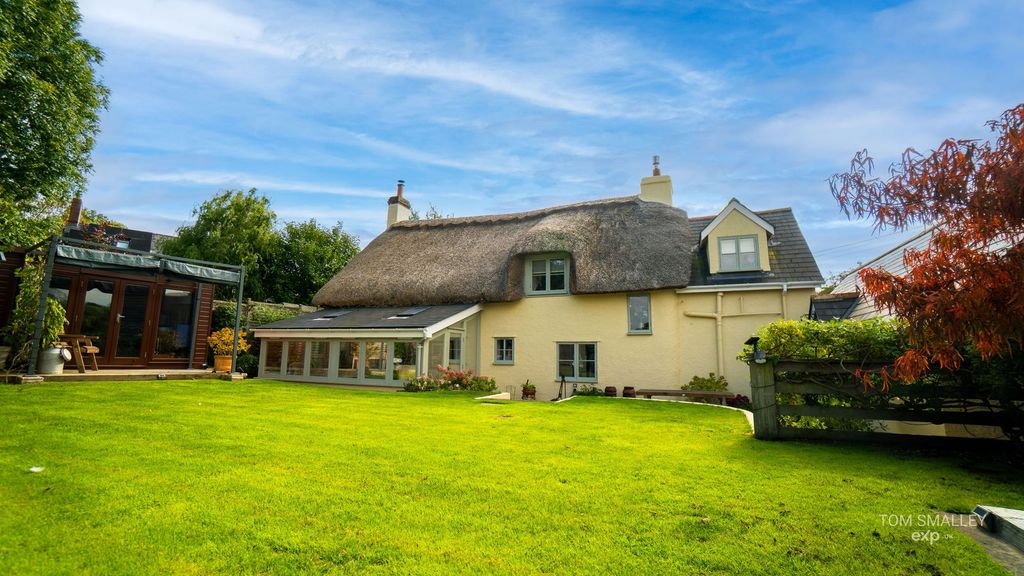 Property photo 2 of 37