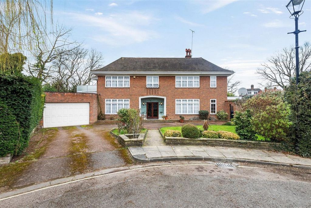 Property photo 1 of 13