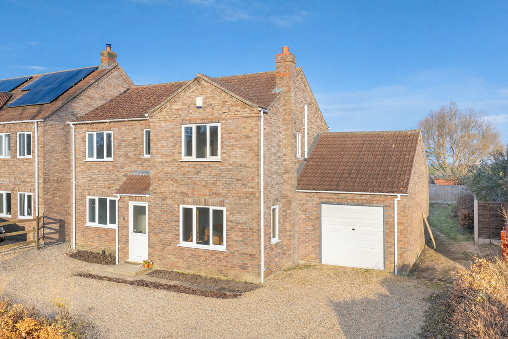 Property photo 1 of 44