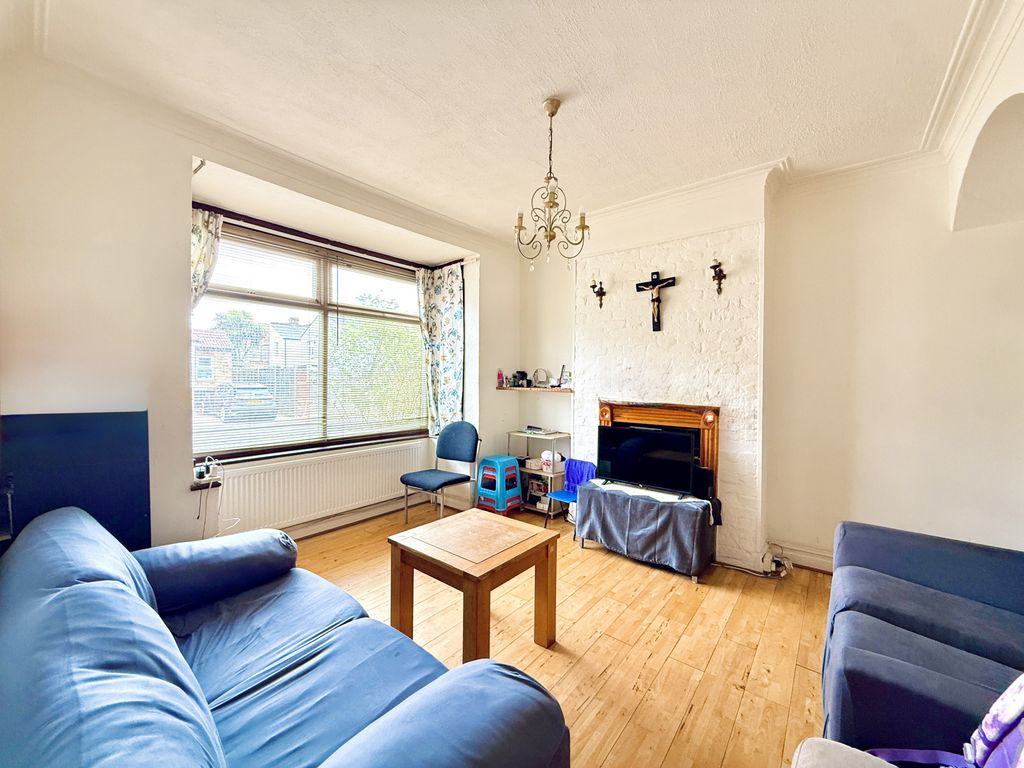 Property photo 2 of 16