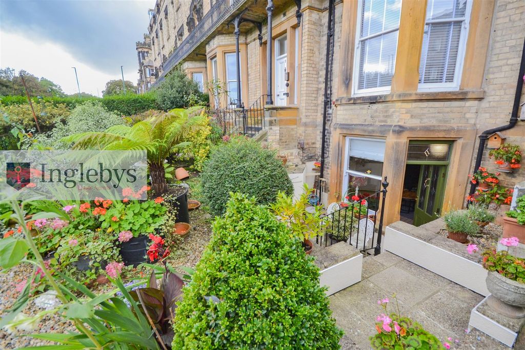 Property photo 1 of 26