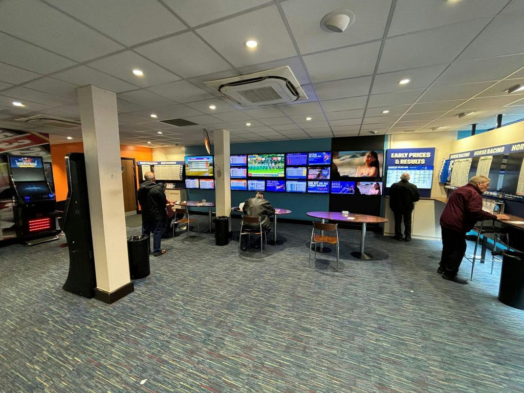 Property photo 2 of 4 Photo20240529124426 6.Jpg