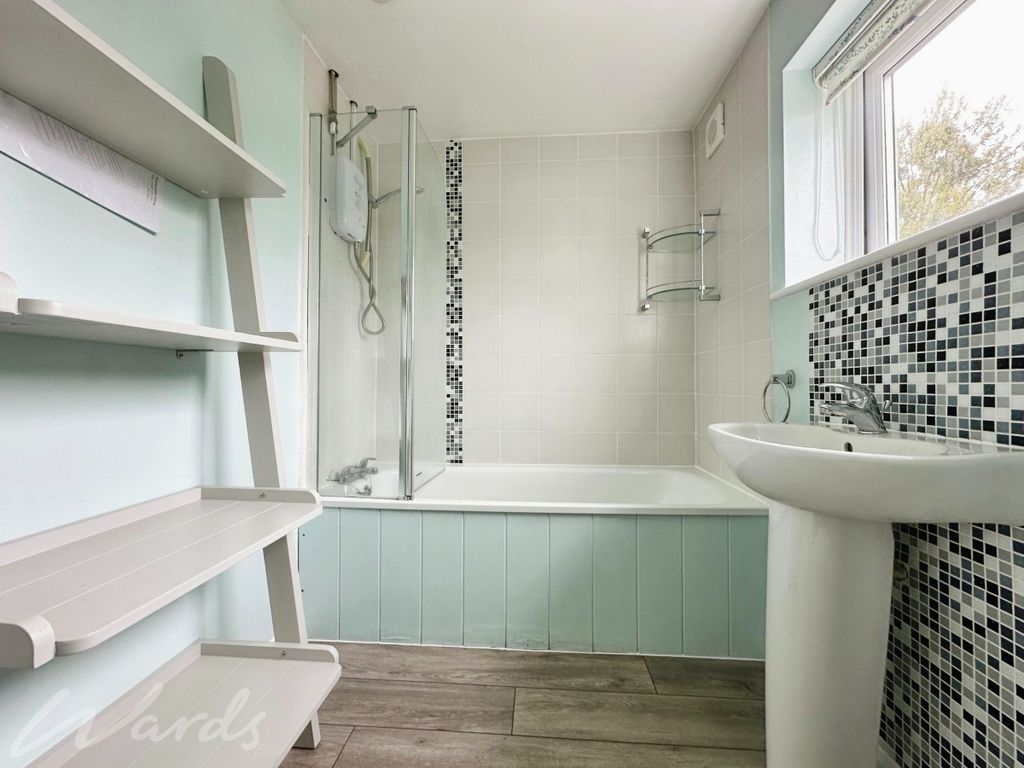 Property photo 3 of 30 Bathroom