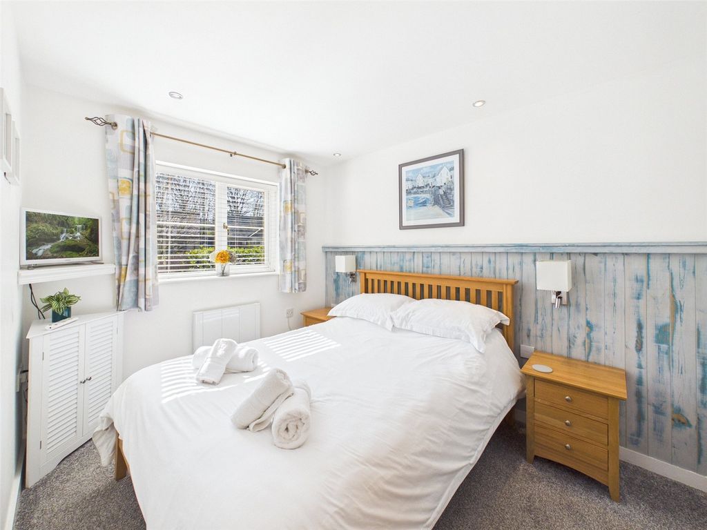 Property photo 3 of 20 Picture No. 11