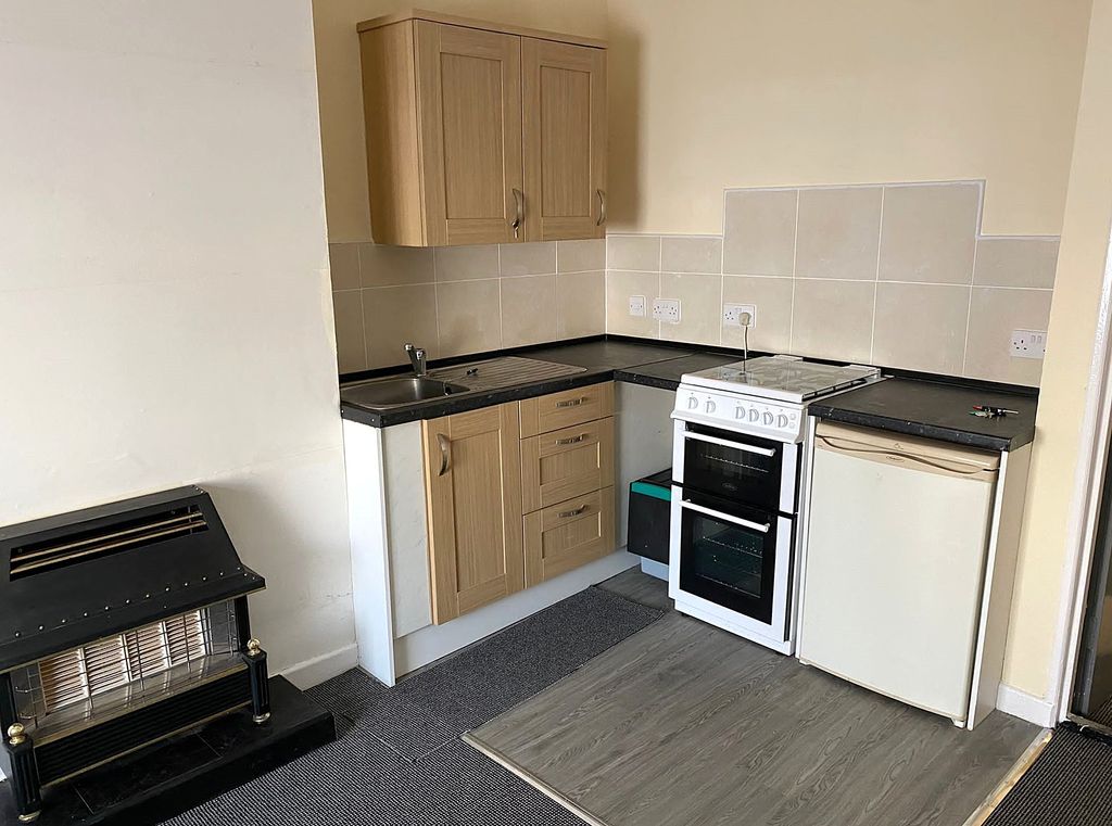 Property photo 1 of 3