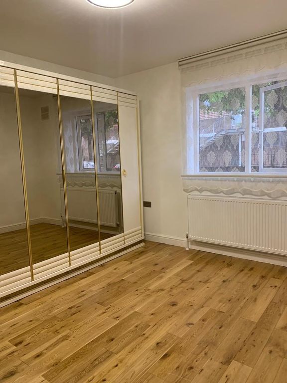 Property photo 1 of 10 Bedroom 1