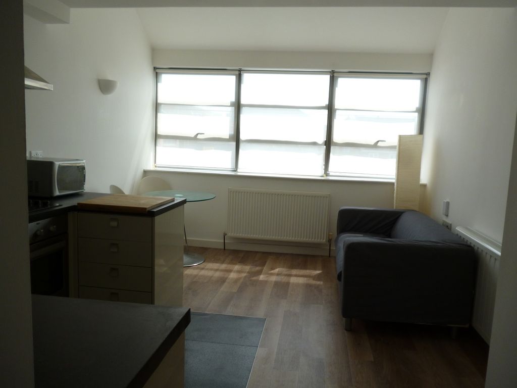 Property photo 1 of 4