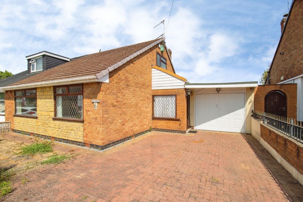 Property photo 1 of 12