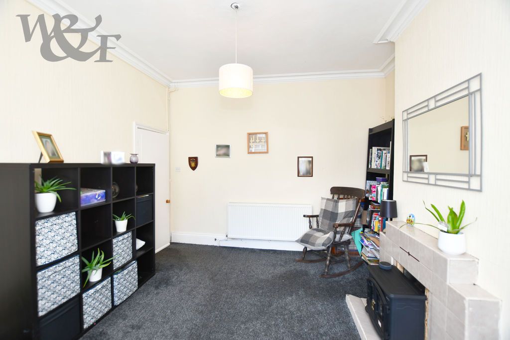 Property photo 3 of 30 Photo 6