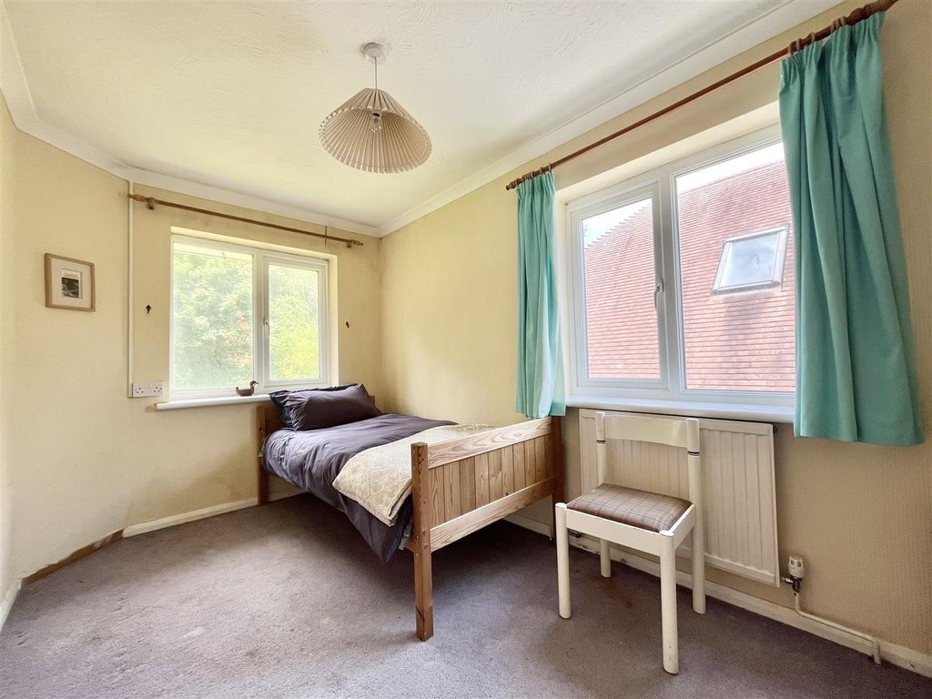 Property photo 3 of 16