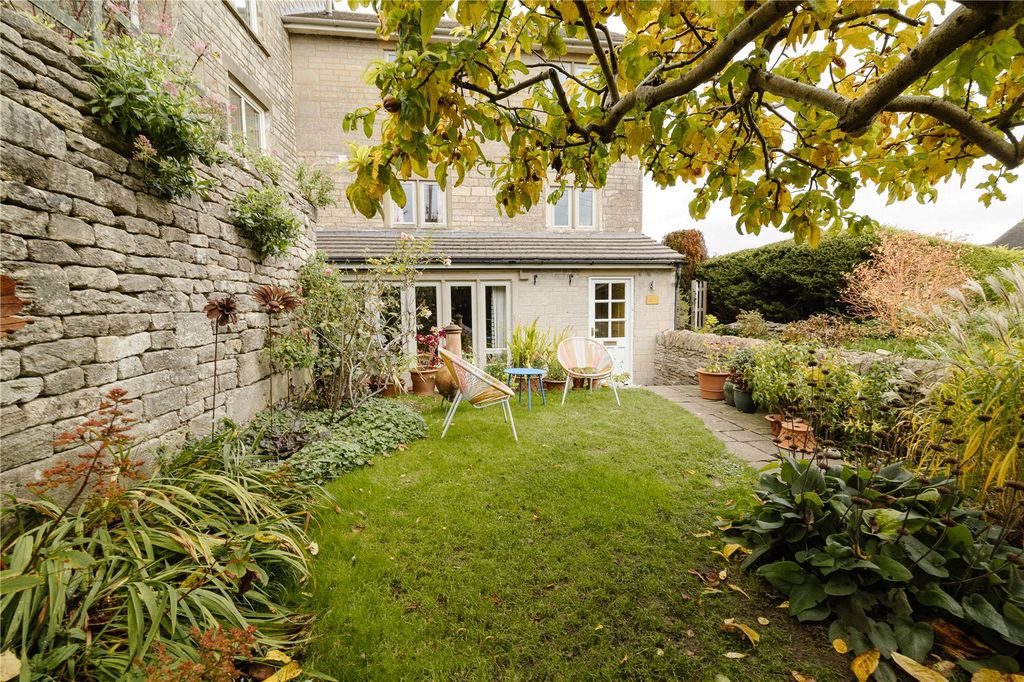 Property photo 1 of 13 Picture No. 16