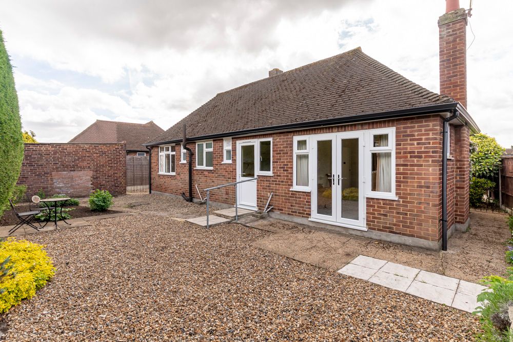 Property photo 2 of 17