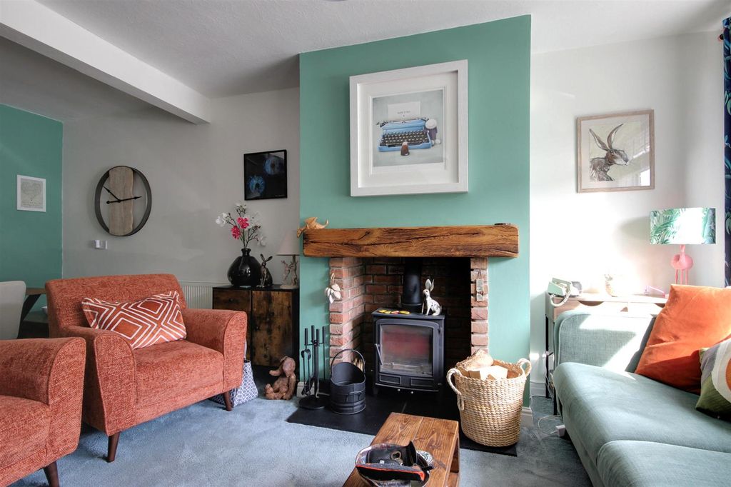 Property photo 2 of 19