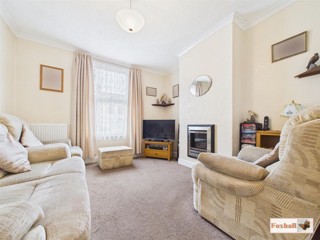 Property photo 3 of 18 Lounge/Diner