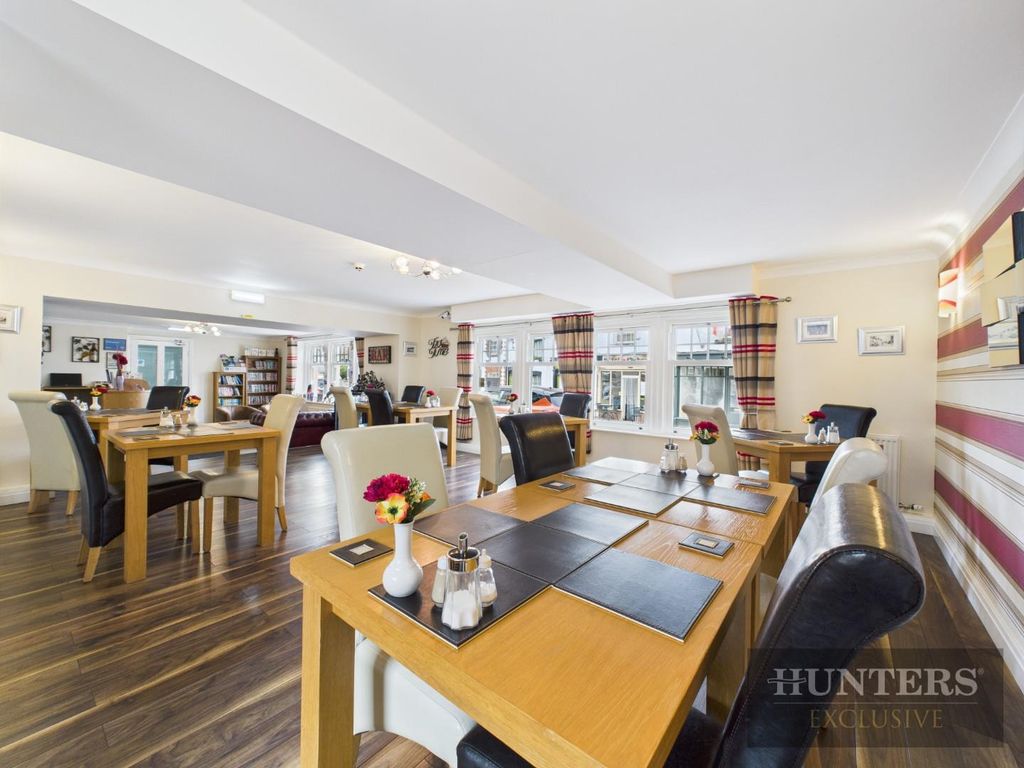 Property photo 2 of 29 Dining Area