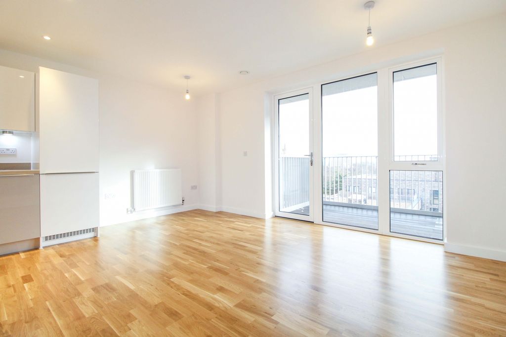 Property photo 2 of 11 Gallery