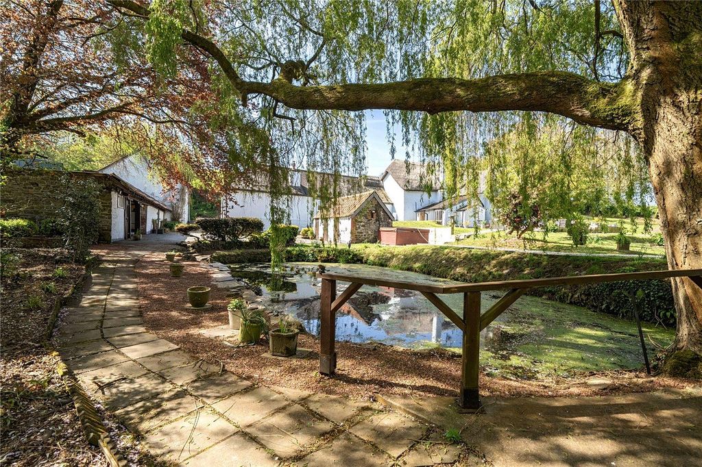 Property photo 3 of 48 10.Jpg