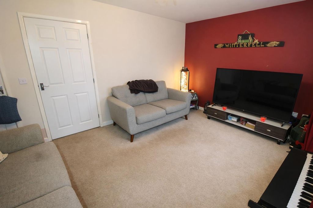 Property photo 3 of 14 Lounge 2.Png