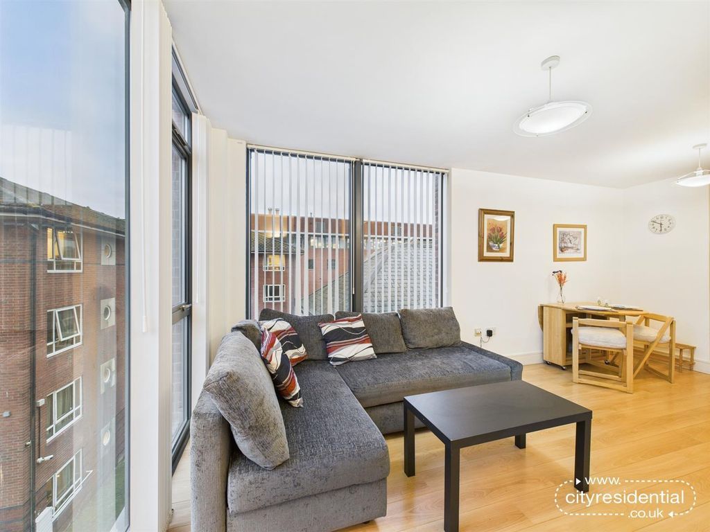 Property photo 3 of 15