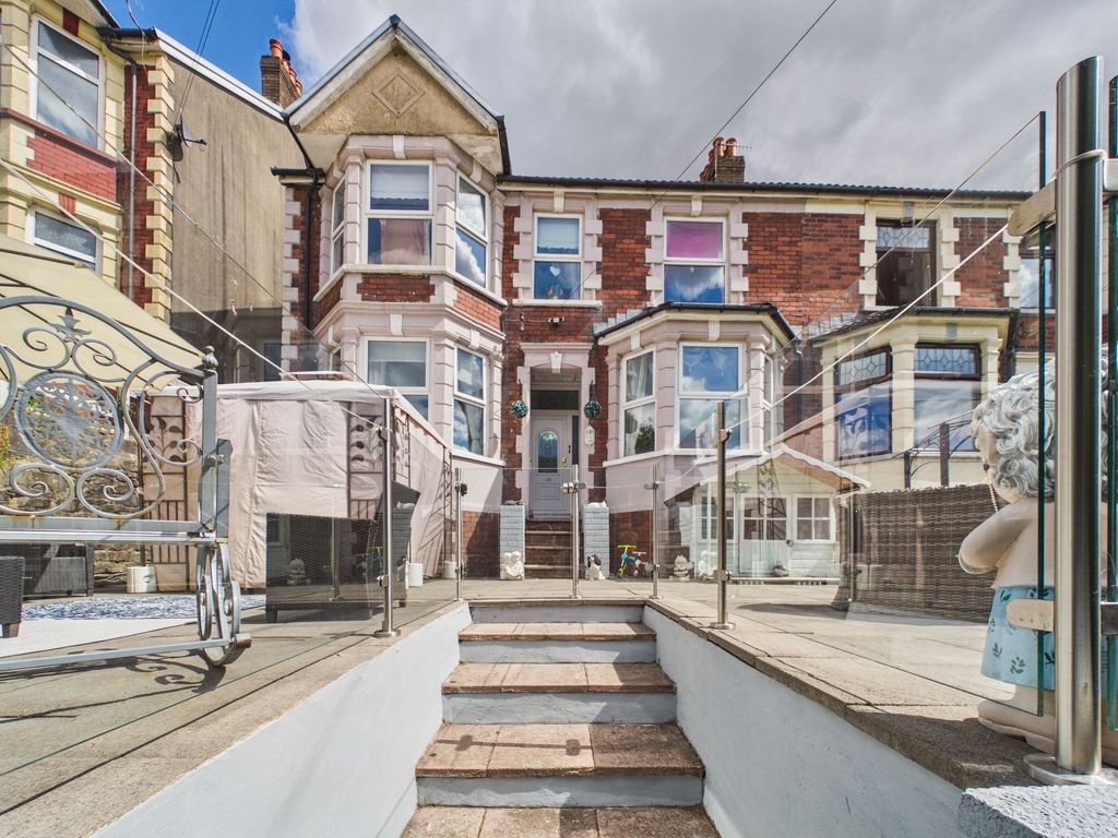 Property photo 1 of 30