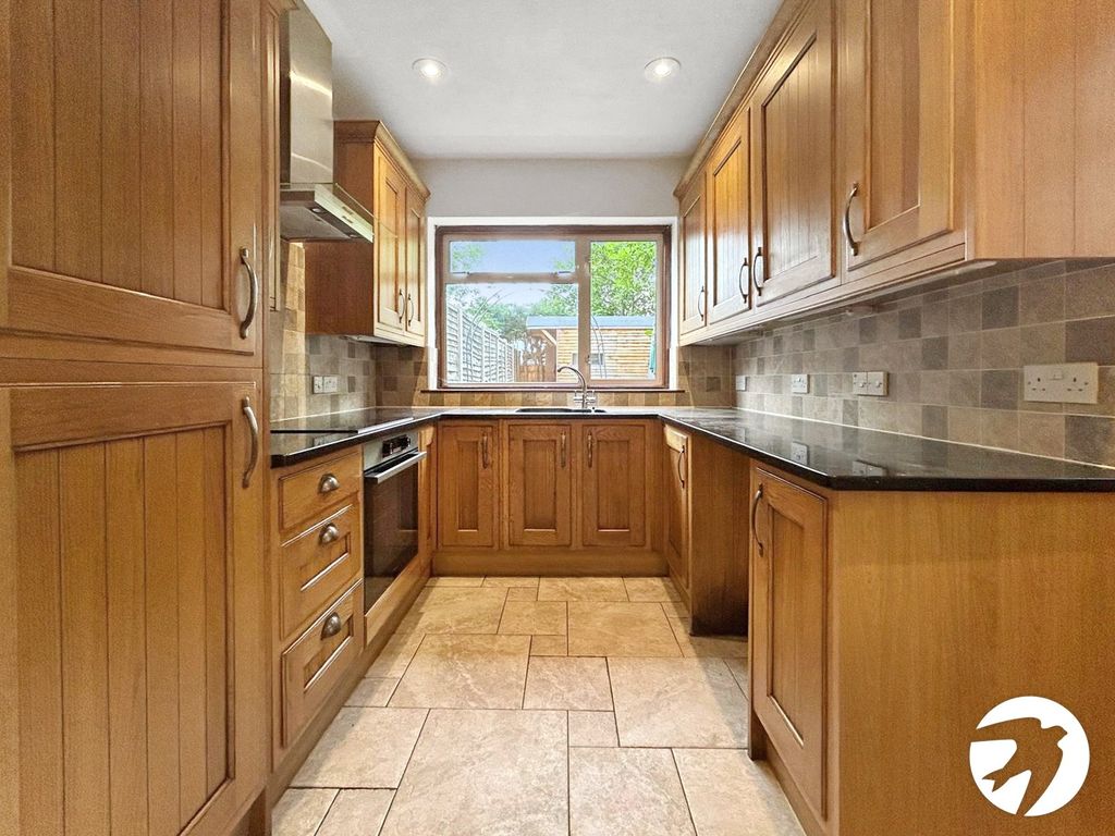 Property photo 3 of 18 Picture No. 06