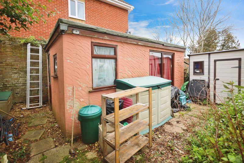 Property photo 3 of 18 Photo 12