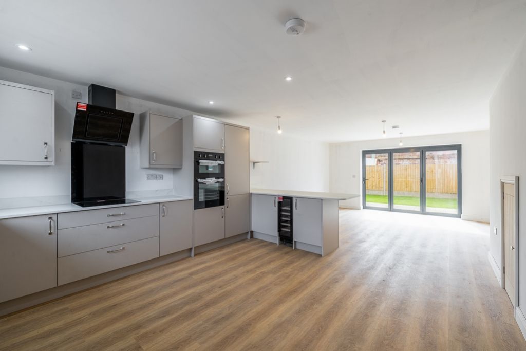 Property photo 2 of 20 Plot 1 Rear Of Station Road (Bardney)-6