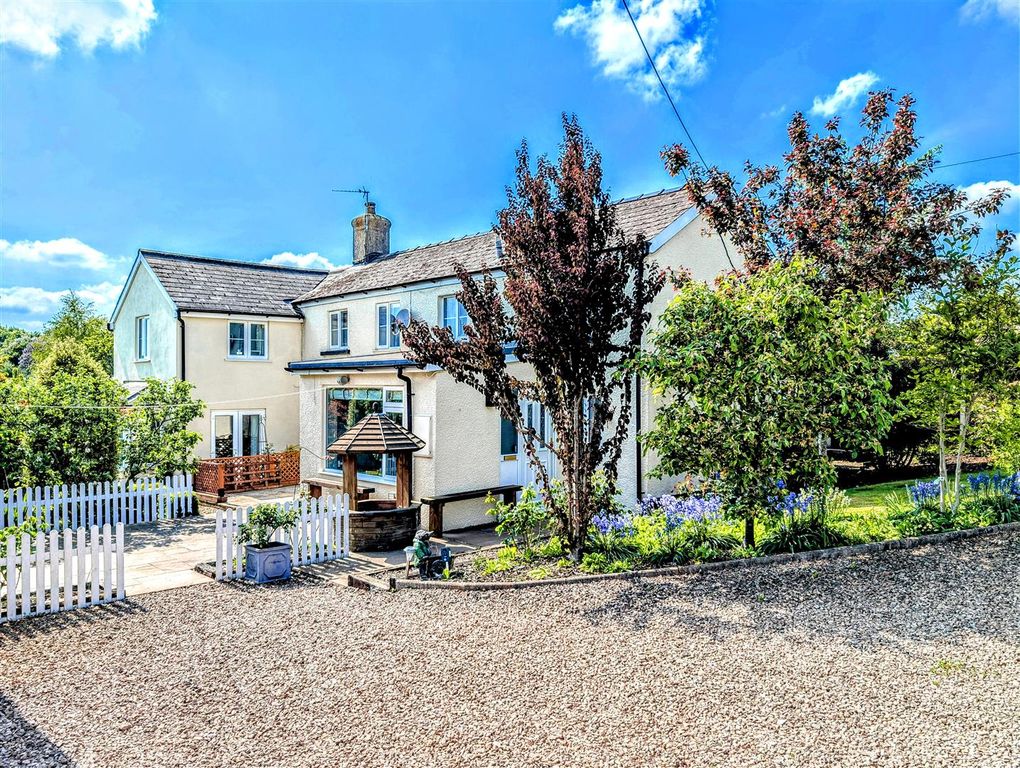 Property photo 1 of 29