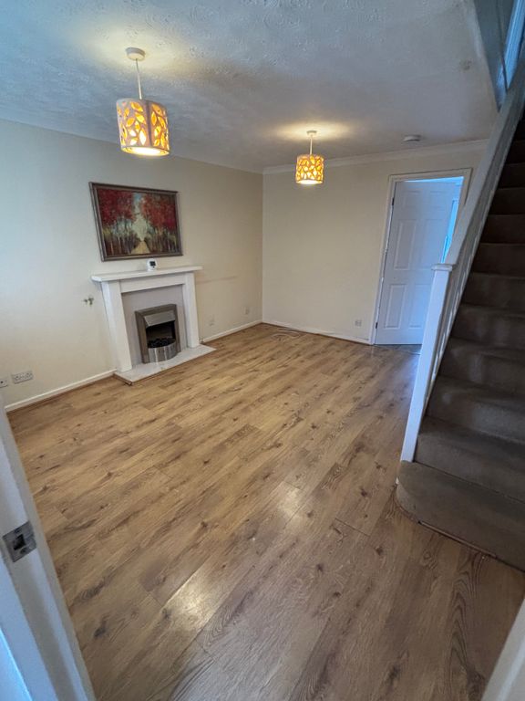 Property photo 2 of 4