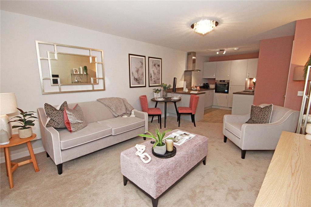 Property photo 3 of 15 Picture No. 04