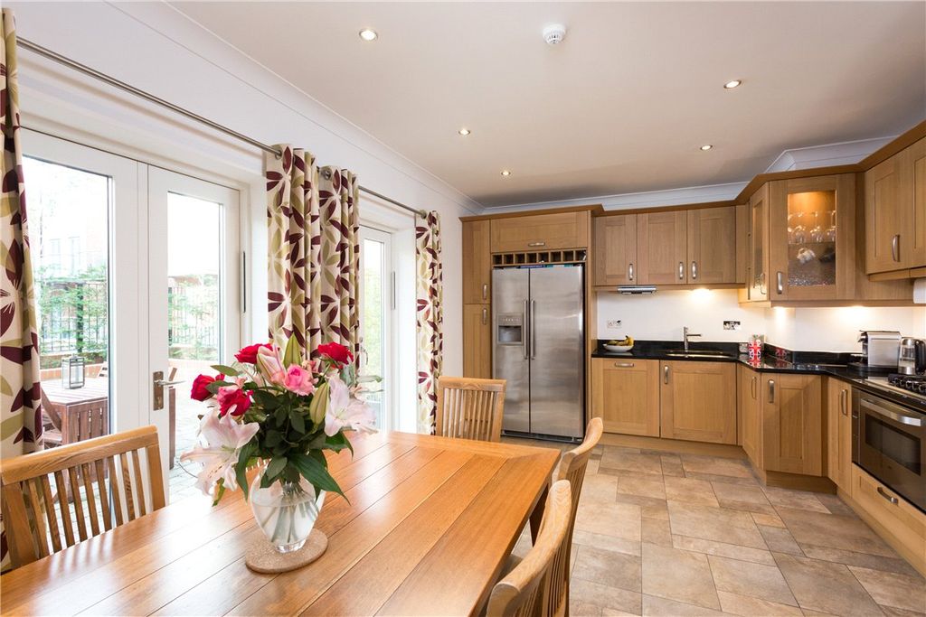 Property photo 2 of 11 Picture No. 01