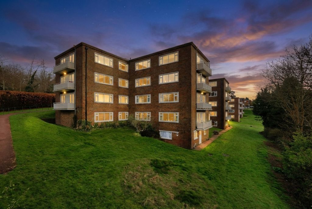 Property photo 1 of 10