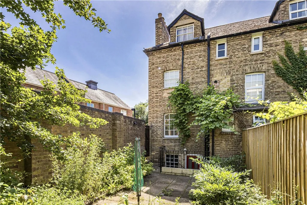 Apartment in Oxford, Jericho - View 3