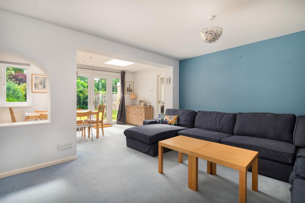 Property photo 3 of 12 Sitting Room