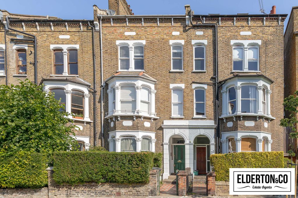 Property photo 1 of 12