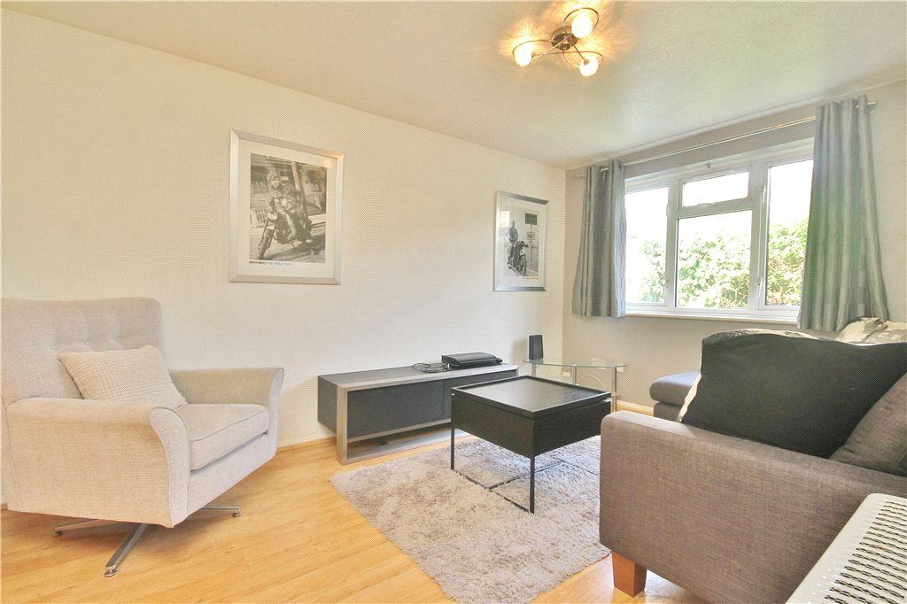 Property photo 2 of 8 Living Room