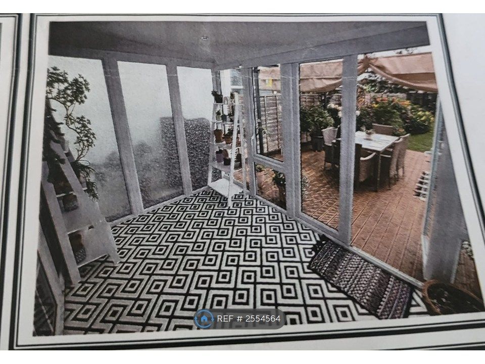 Property photo 3 of 13 Conservatory