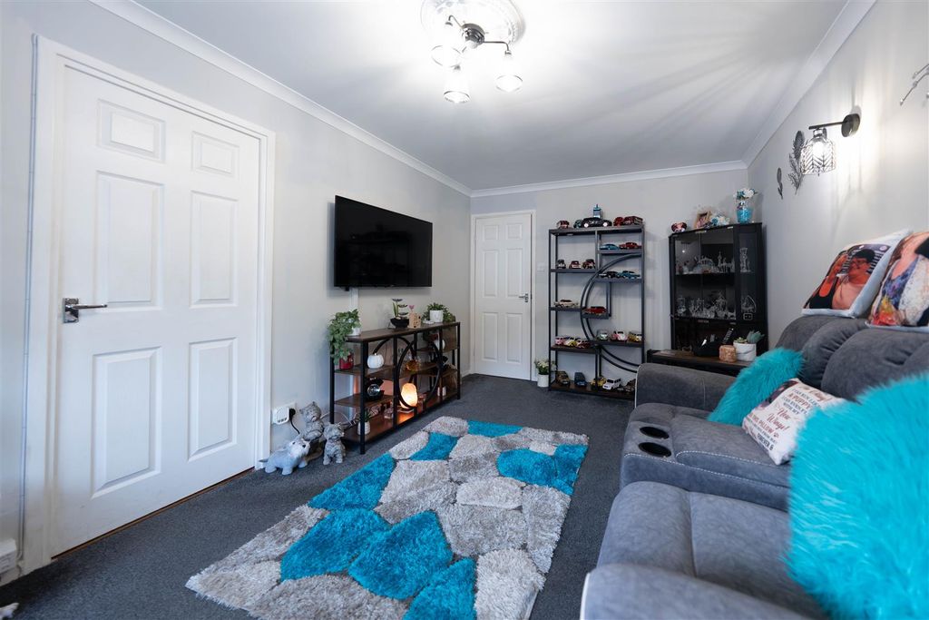 Property photo 3 of 19 Dsc04482-Hdr.Jpg