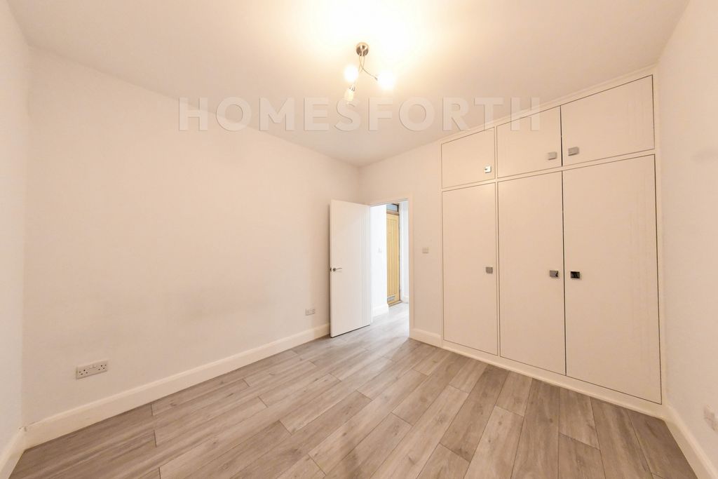 Property photo 3 of 12 Photo 12
