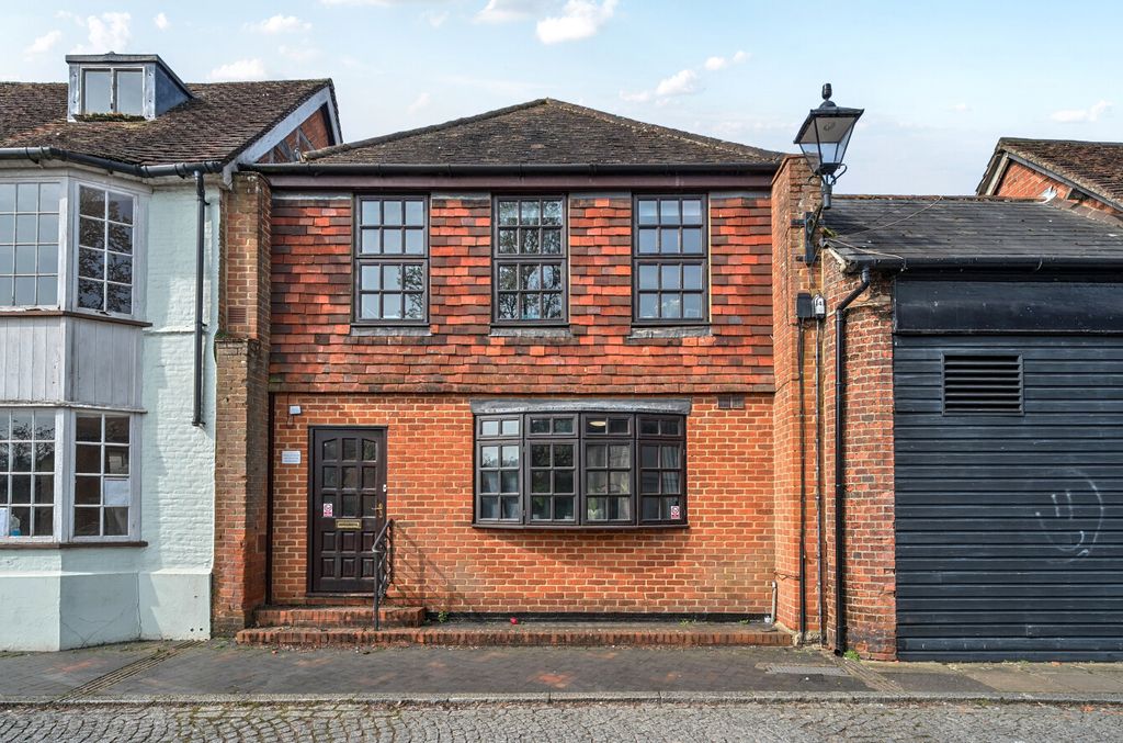 Property photo 1 of 8 1431720-1-69c1269...
