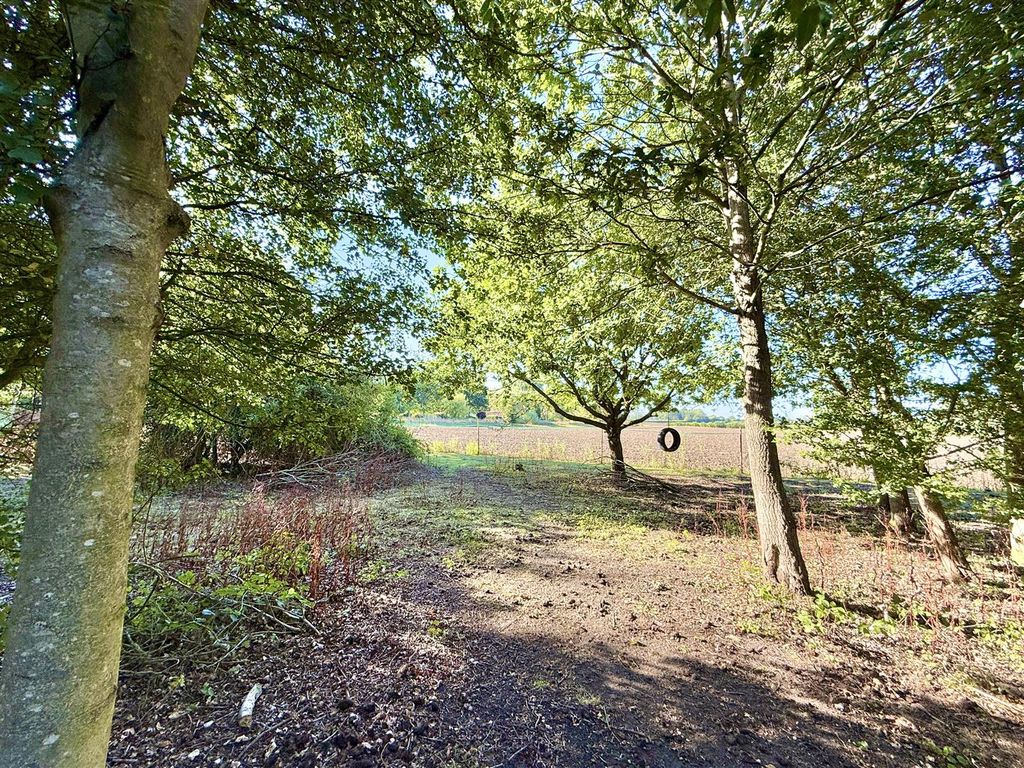 Property photo 3 of 14