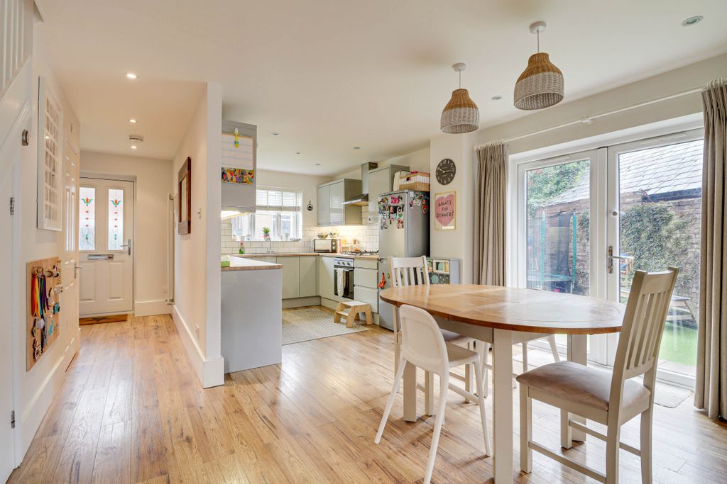 Property photo 3 of 13 Kitchen/Diner